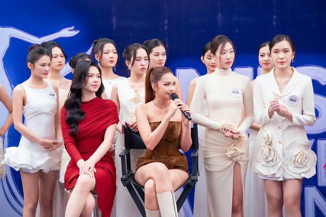 Nguyễn Phương Anh khiến giám khảo Hà Anh thán phục vì khả năng thuyết trình tốt tại Hoa hậu Sinh viên Việt Nam 2025