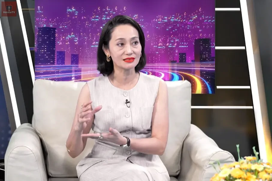 NSƯT Hạnh Thúy lên tiếng về áp lực làm mẹ trong xã hội hiện đại