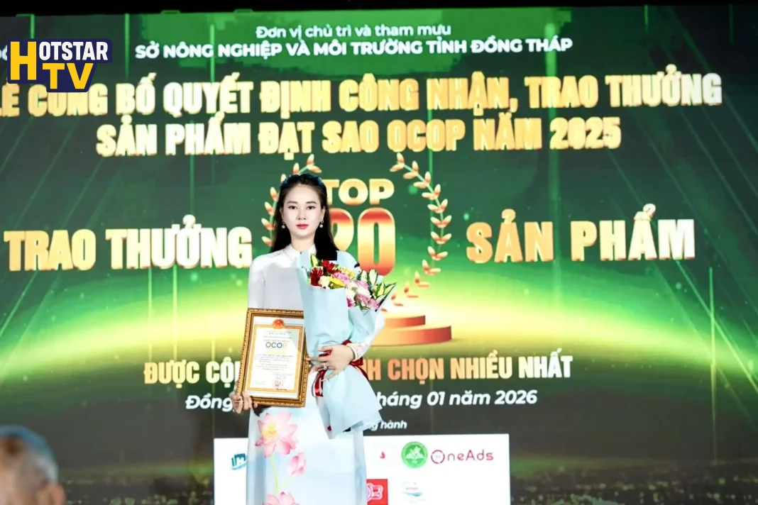 Phó Chủ tịch Nguyễn Như Thủy Tiên nhận bằng sản phẩm đạt sao OCOP 2025